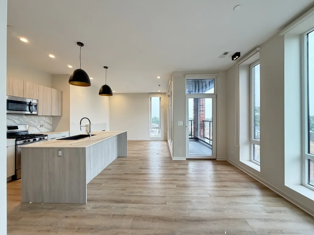 6340 W Belmont Ave, , 60634, USA 60634-unit#305-Chicago-IL