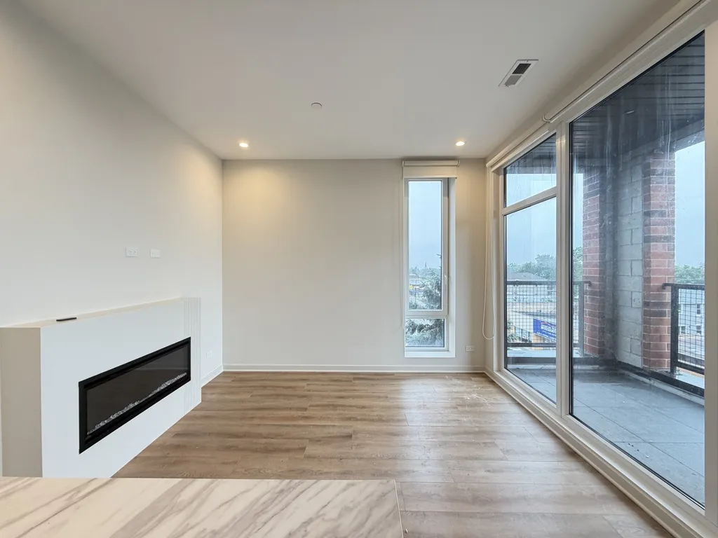 6340 W Belmont Ave, , 60634, USA 60634-unit#305-Chicago-IL