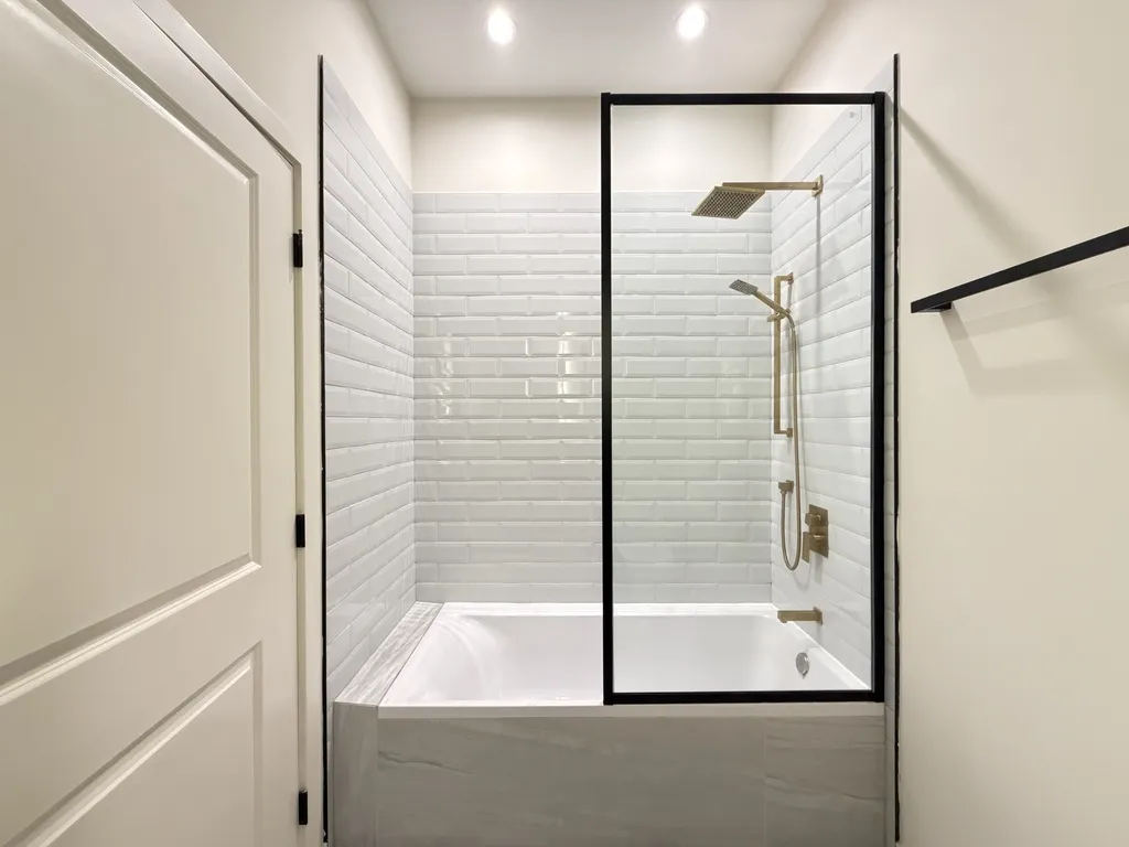 6340 W Belmont Ave, , 60634, USA 60634-unit#305-Chicago-IL