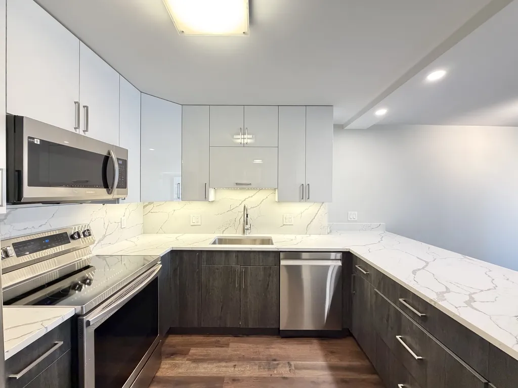 1030 N State St, , 60610, USA 60610-unit#12K-Chicago-IL
