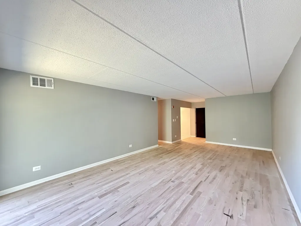 525 N Quentin Rd, Palatine, 60067, USA 60067-unit#406-Chicago-IL