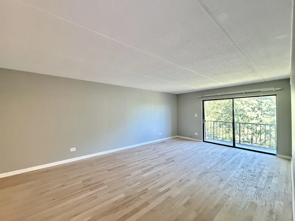 525 N Quentin Rd, Palatine, 60067, USA 60067-unit#406-Chicago-IL