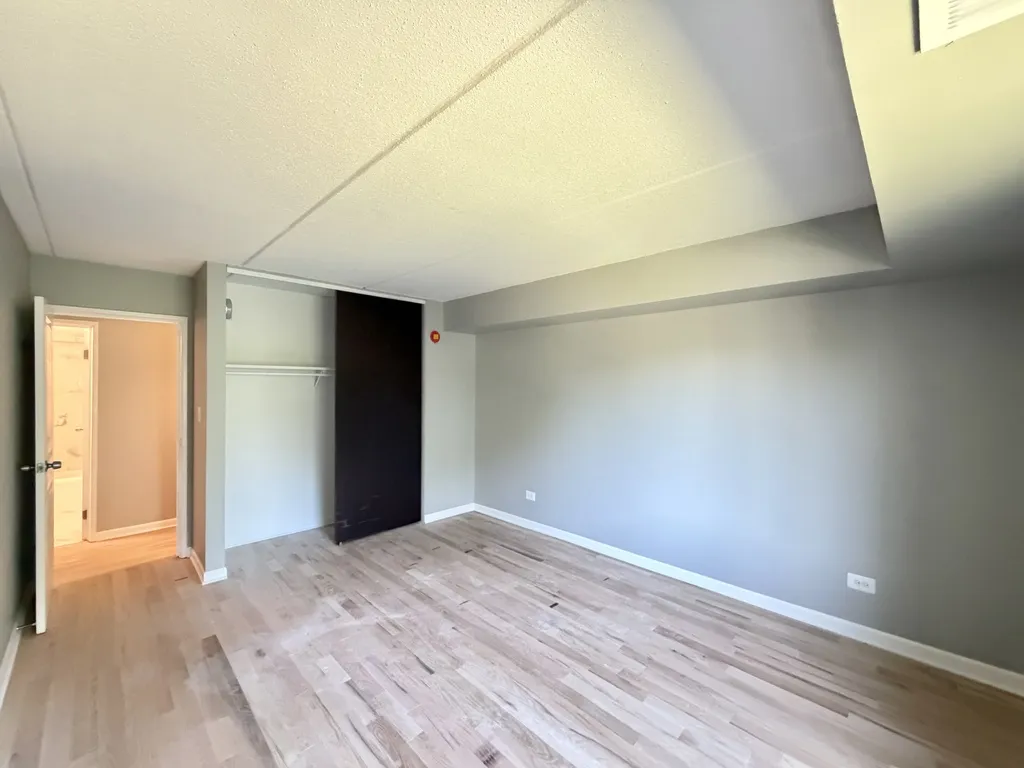 525 N Quentin Rd, Palatine, 60067, USA 60067-unit#406-Chicago-IL