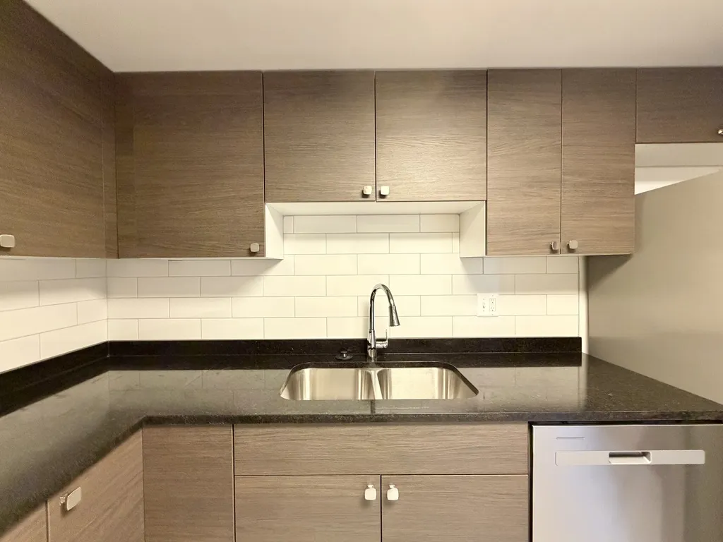 525 N Quentin Rd, Palatine, 60067, USA 60067-unit#408-Chicago-IL