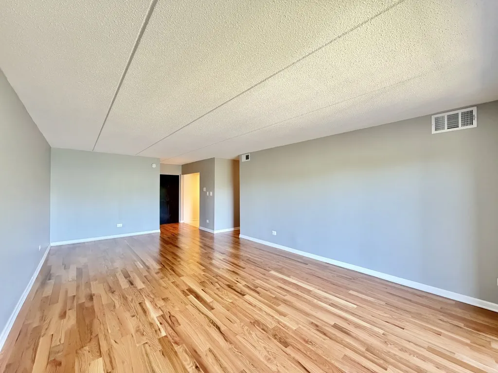 525 N Quentin Rd, Palatine, 60067, USA 60067-unit#408-Chicago-IL