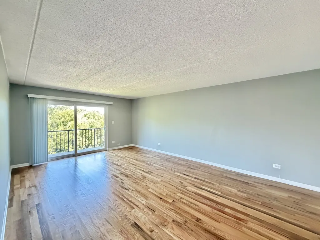 525 N Quentin Rd, Palatine, 60067, USA 60067-unit#408-Chicago-IL