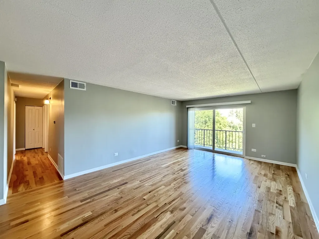 525 N Quentin Rd, Palatine, 60067, USA 60067-unit#408-Chicago-IL