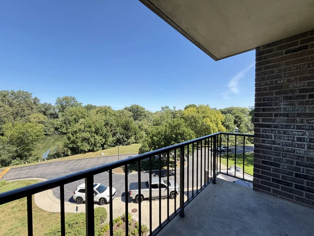 525 N Quentin Rd, Palatine, 60067, USA 60067-unit#408-Chicago-IL