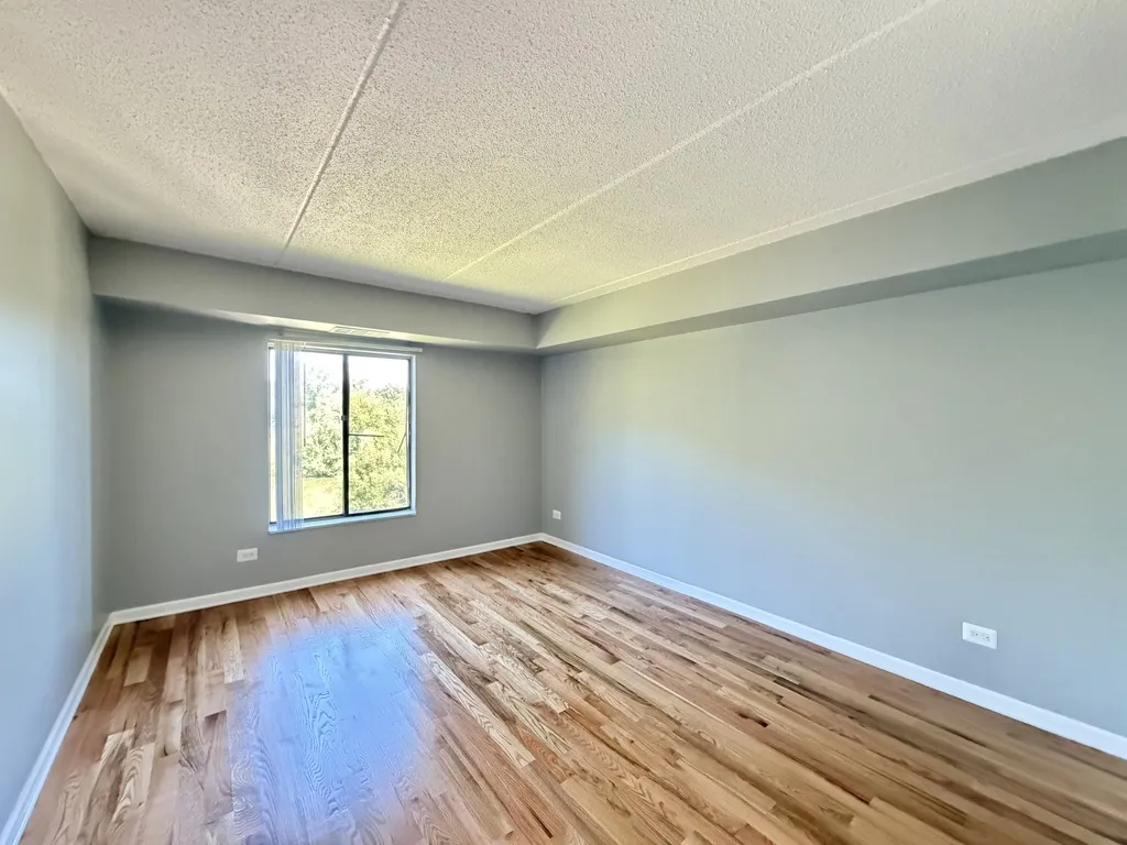 525 N Quentin Rd, Palatine, 60067, USA 60067-unit#408-Chicago-IL