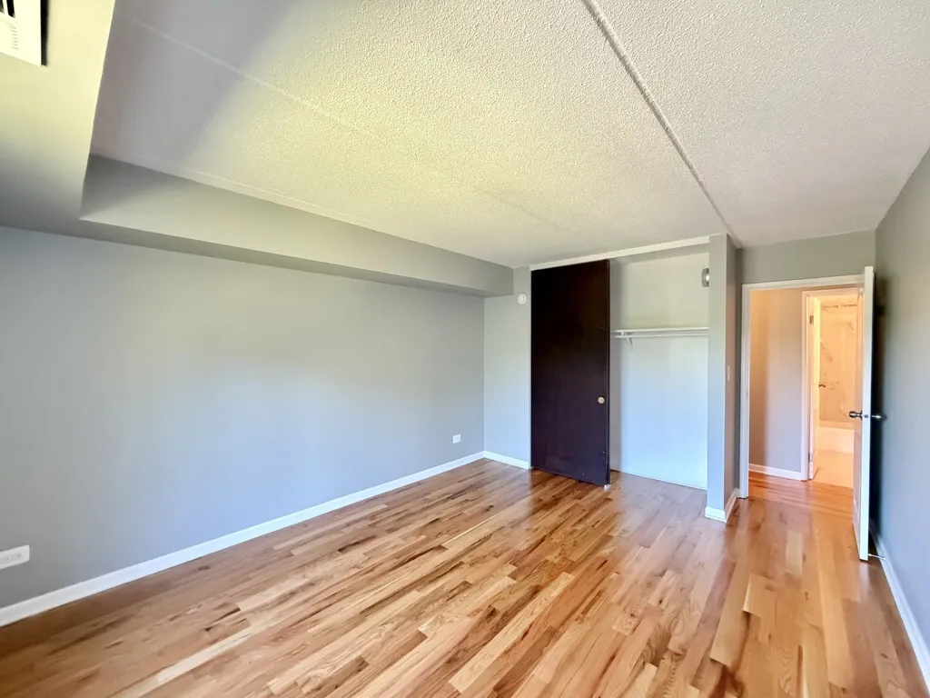 525 N Quentin Rd, Palatine, 60067, USA 60067-unit#408-Chicago-IL