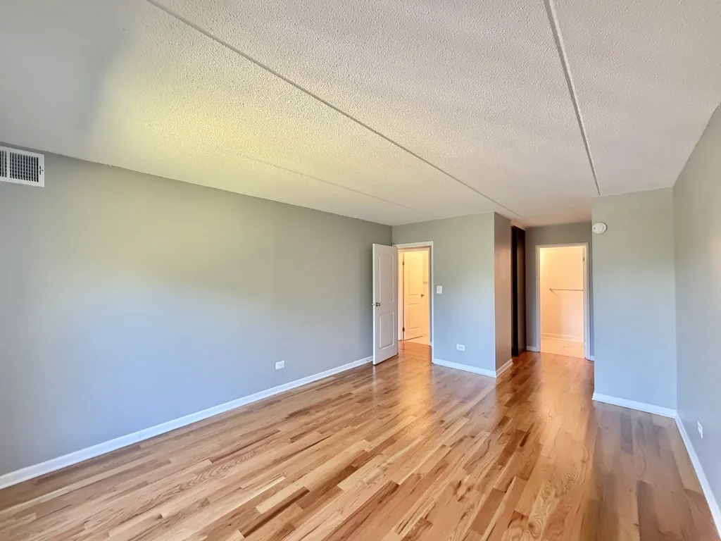525 N Quentin Rd, Palatine, 60067, USA 60067-unit#408-Chicago-IL