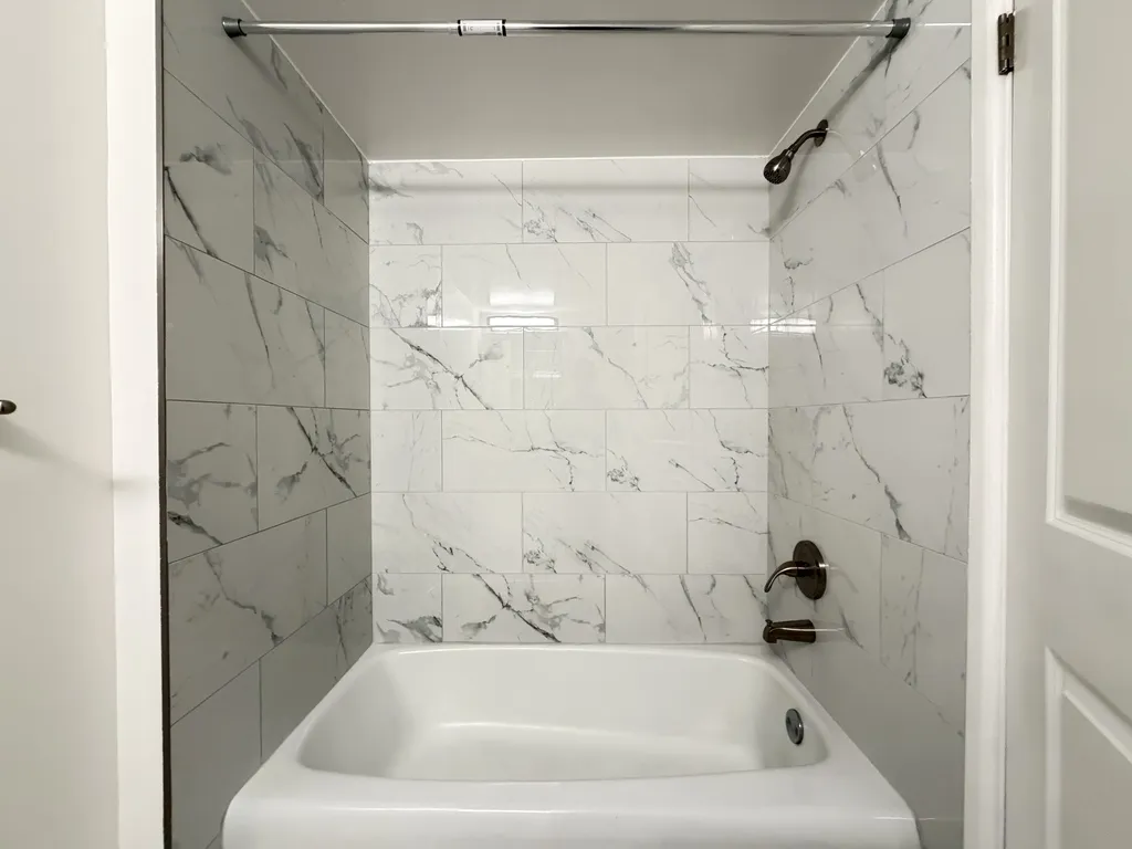 525 N Quentin Rd, Palatine, 60067, USA 60067-unit#408-Chicago-IL
