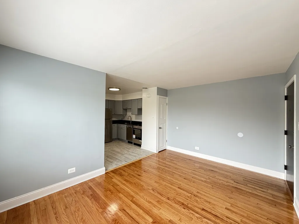 2754 W North Shore Ave, ,  60645, USA 60645-unit#2S-Chicago-IL