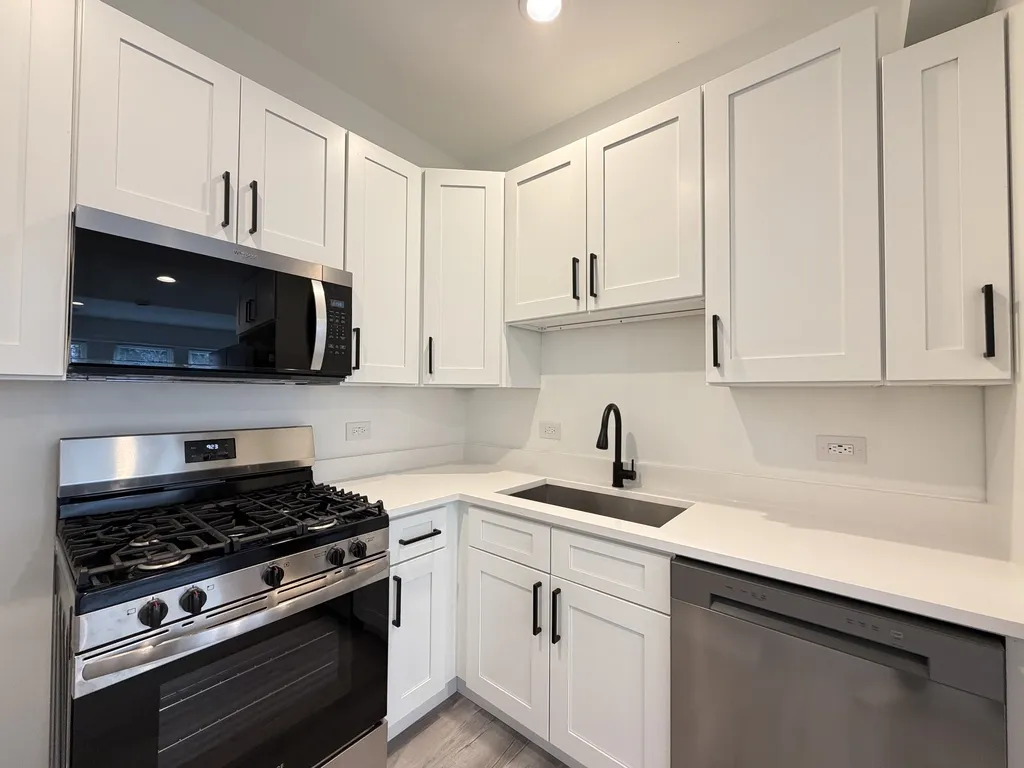 3759 N Kimball Ave, , 60618, USA 60618-unit#G-Chicago-IL