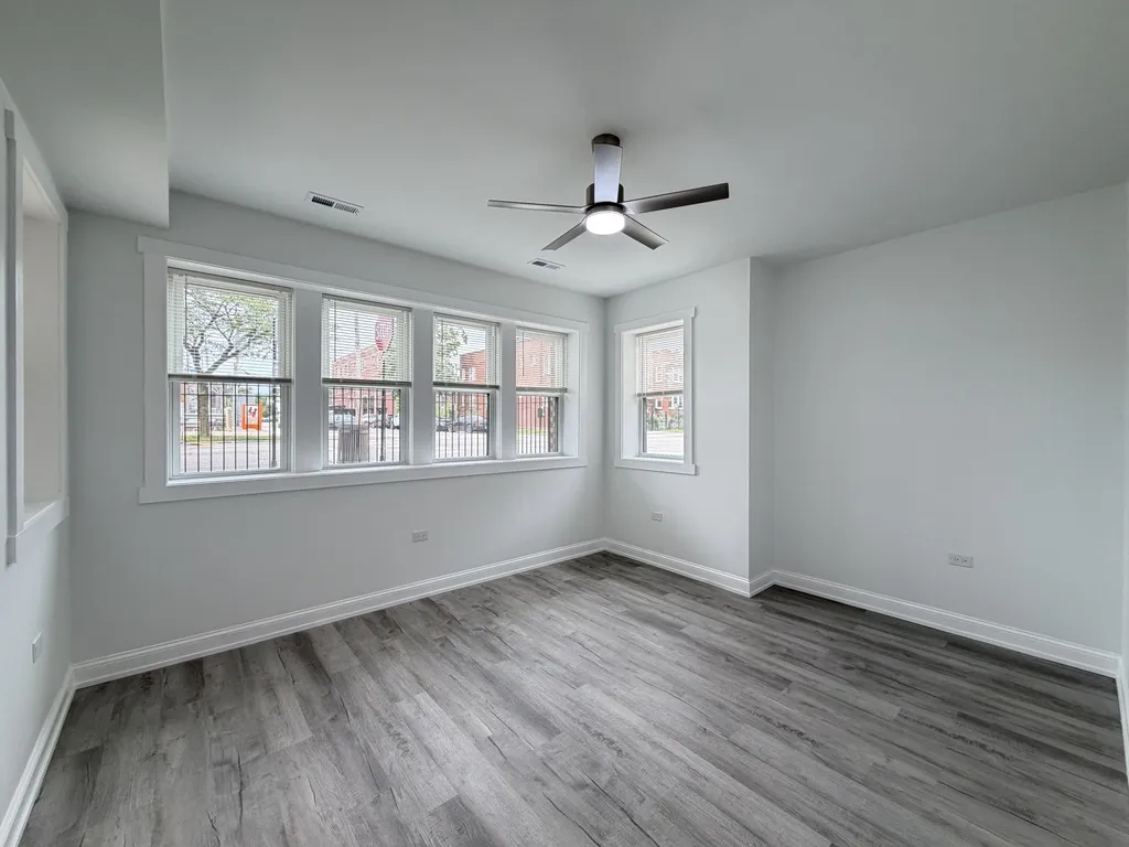 3759 N Kimball Ave, , 60618, USA 60618-unit#G-Chicago-IL