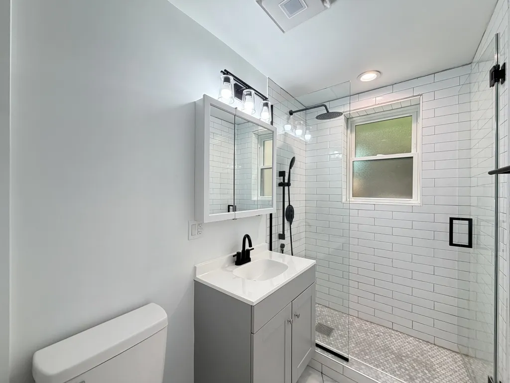 3759 N Kimball Ave, , 60618, USA 60618-unit#G-Chicago-IL