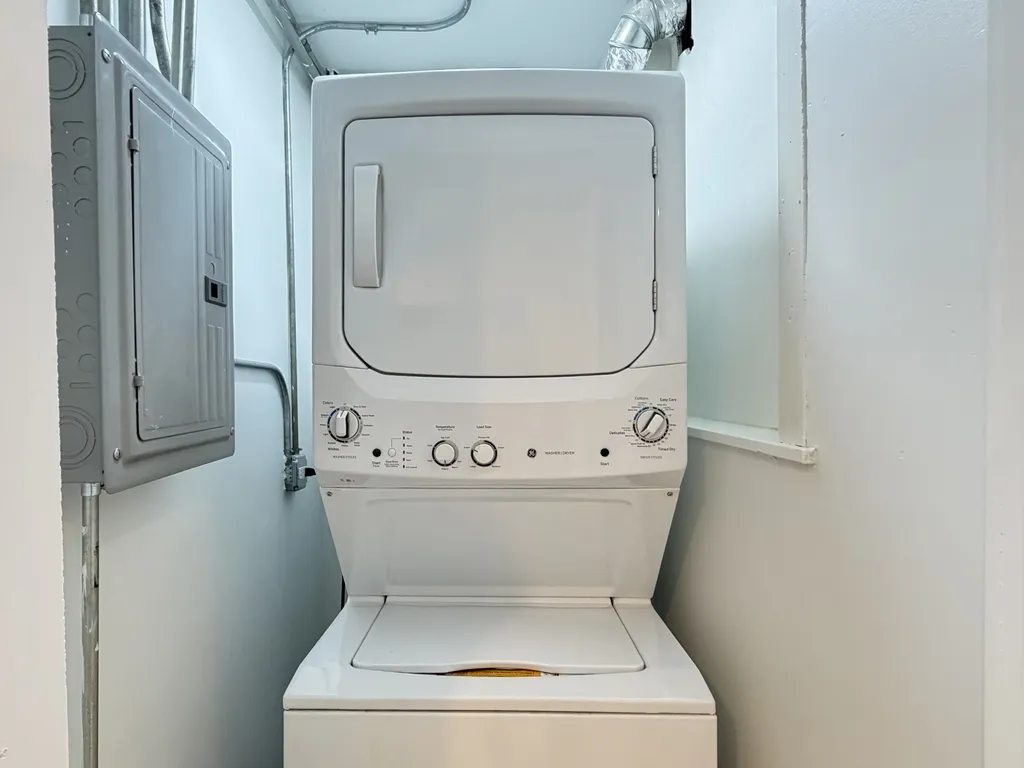 3759 N Kimball Ave, , 60618, USA 60618-unit#G-Chicago-IL