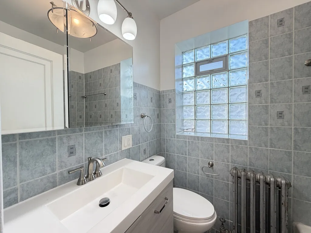 2840 N Lockwood Ave, ,  60641, USA 60641-unit#3D-Chicago-IL