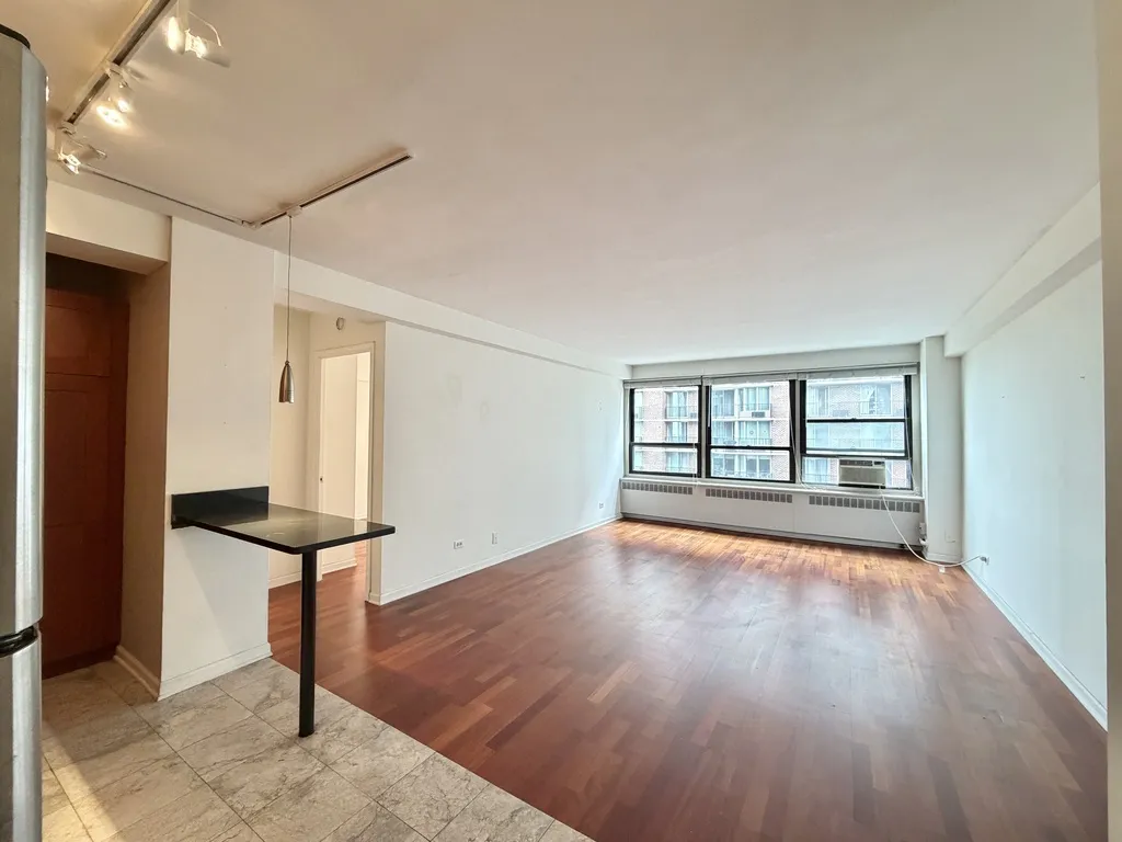 4180 N Marine Dr, ,  60613, USA 60613-unit#1304-Chicago-IL