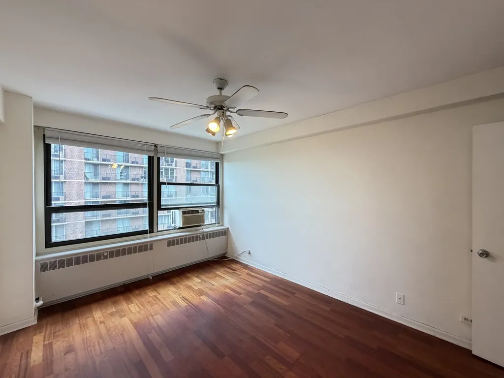 4180 N Marine Dr, ,  60613, USA 60613-unit#1304-Chicago-IL