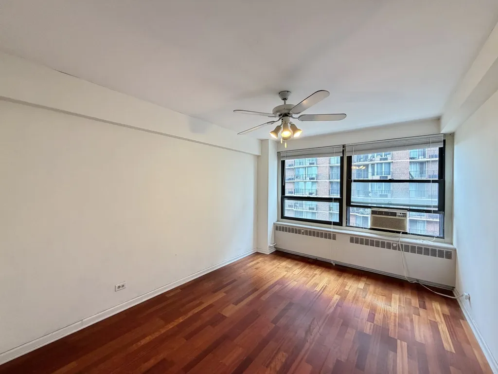 4180 N Marine Dr, ,  60613, USA 60613-unit#1304-Chicago-IL