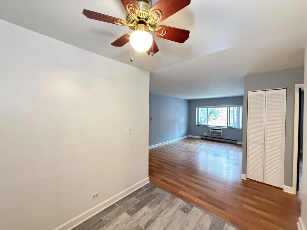 3825 N Pine Grove Ave, , 60613, USA 60613-unit#213-Chicago-IL