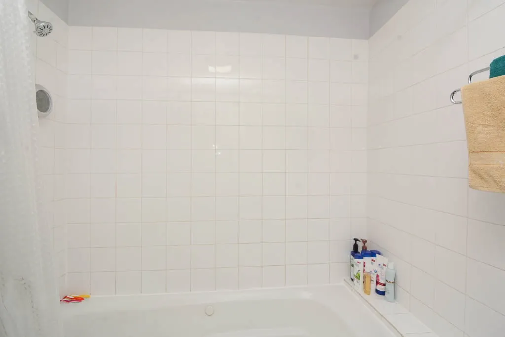 1111 W Roscoe St, ,  60657, USA 60657-unit#2-Chicago-IL