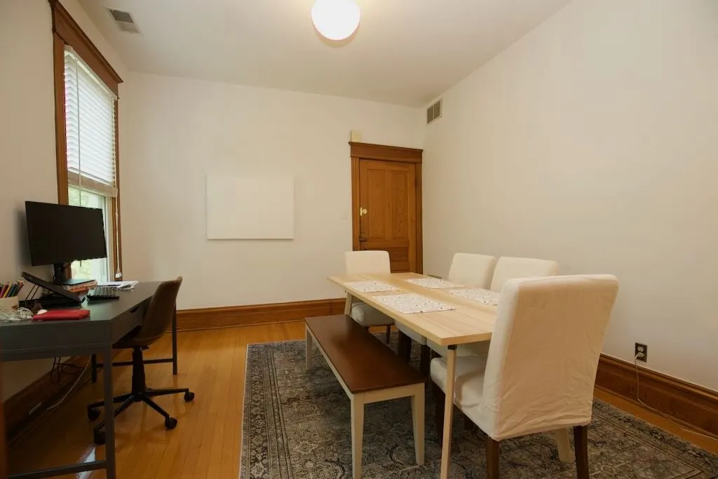 1111 W Roscoe St, ,  60657, USA 60657-unit#2-Chicago-IL