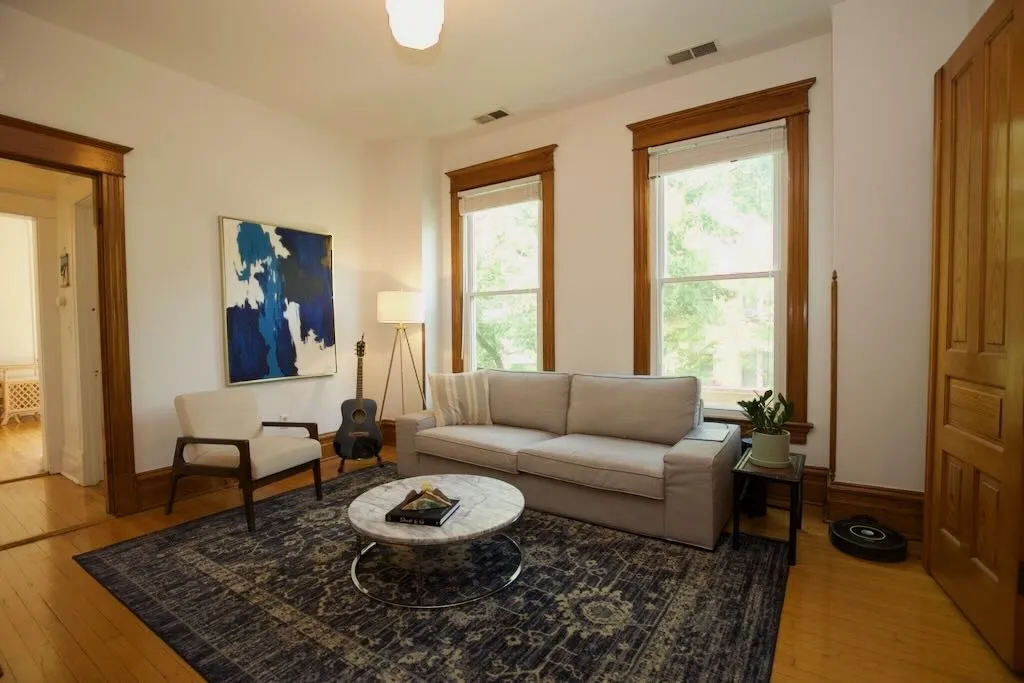 1111 W Roscoe St, ,  60657, USA 60657-unit#2-Chicago-IL