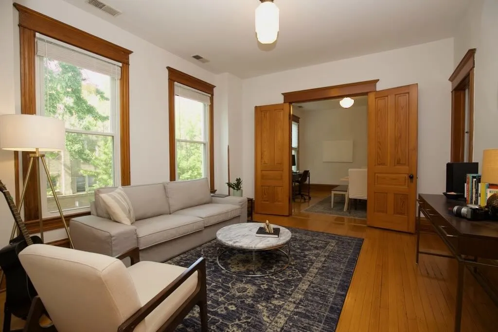 1111 W Roscoe St, ,  60657, USA 60657-unit#2-Chicago-IL