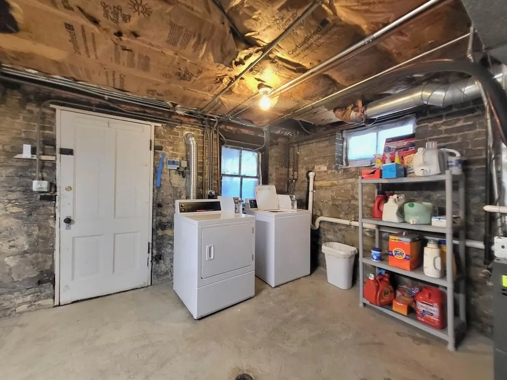 1111 W Roscoe St, ,  60657, USA 60657-unit#2-Chicago-IL