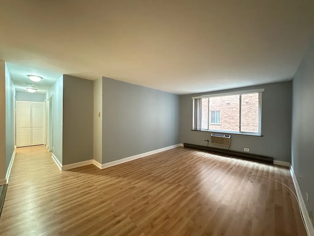 3825 N Pine Grove Ave, , 60613, USA 60613-unit#201-Chicago-IL