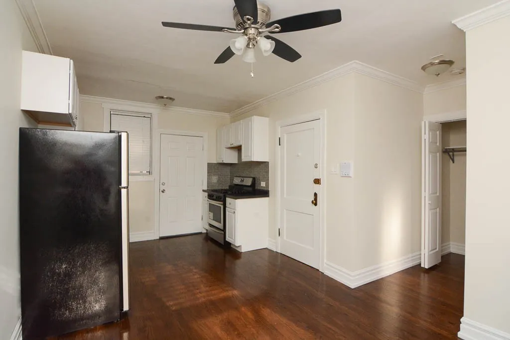 1056 W Lill Ave, ,  60614, USA 60614-unit#3-Chicago-IL