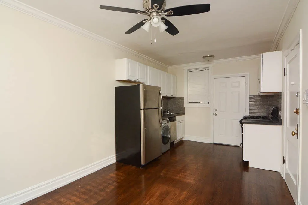 1056 W Lill Ave, ,  60614, USA 60614-unit#3-Chicago-IL