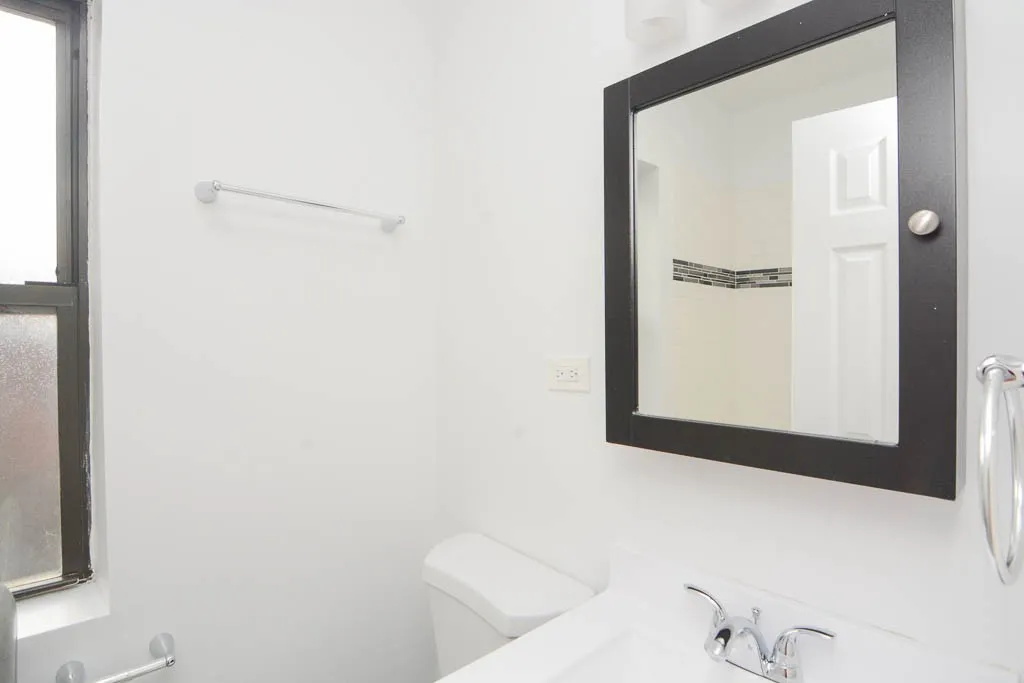 1056 W Lill Ave, ,  60614, USA 60614-unit#3-Chicago-IL
