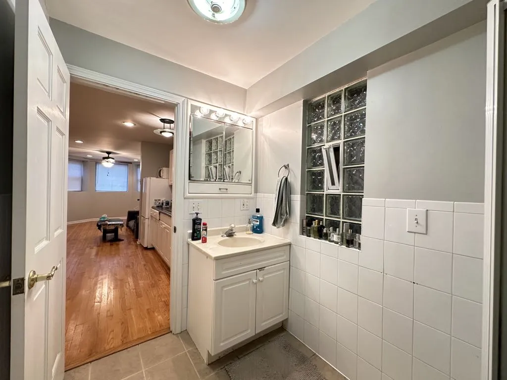 1326 N Claremont Ave, ,  60622, USA 60622-unit#G-Chicago-IL