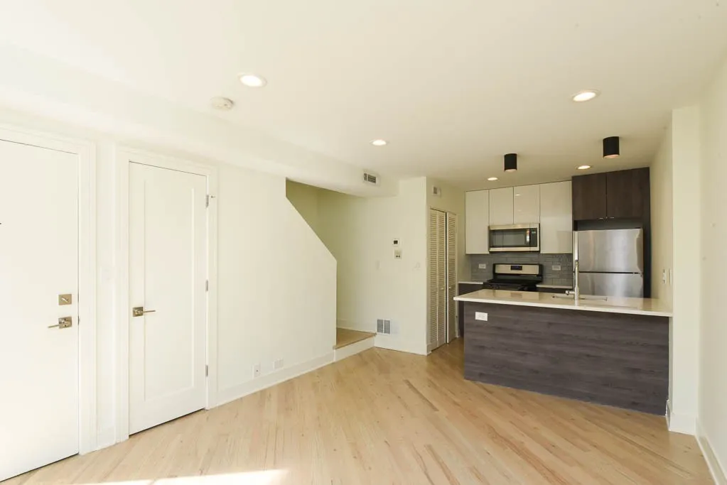 944 W Grace St, ,  60613, USA 60613-unit#D201-Chicago-IL