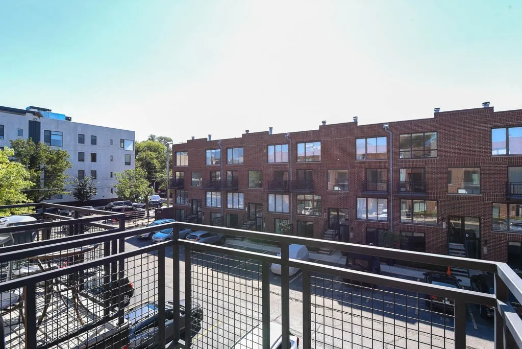 944 W Grace St, ,  60613, USA 60613-unit#D201-Chicago-IL