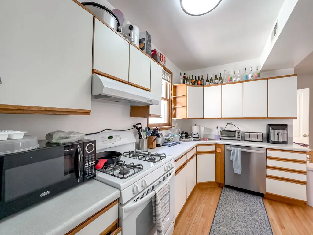 1414 W Henderson St, ,  60657, USA 60657-unit#CH-Chicago-IL