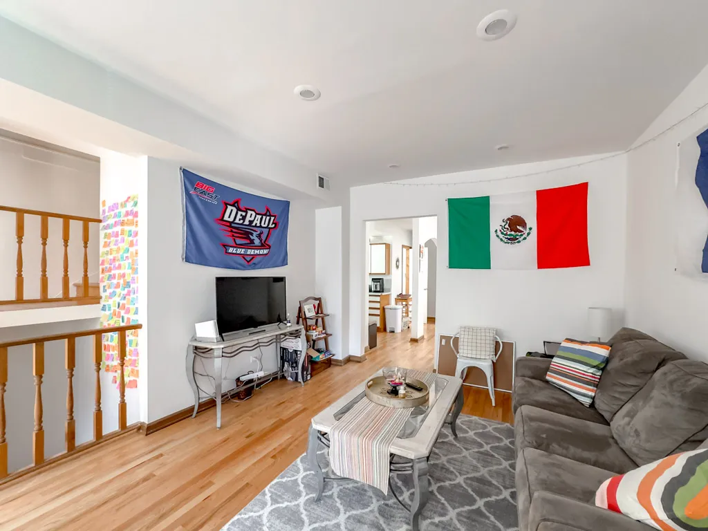1414 W Henderson St, ,  60657, USA 60657-unit#CH-Chicago-IL