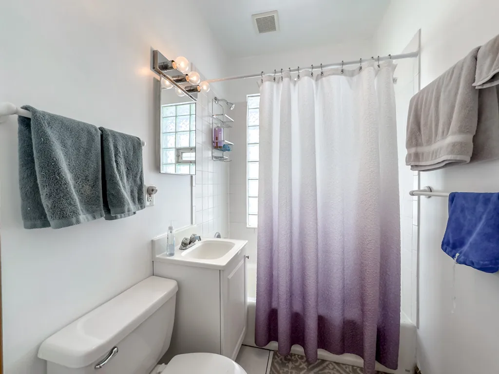 1414 W Henderson St, ,  60657, USA 60657-unit#CH-Chicago-IL