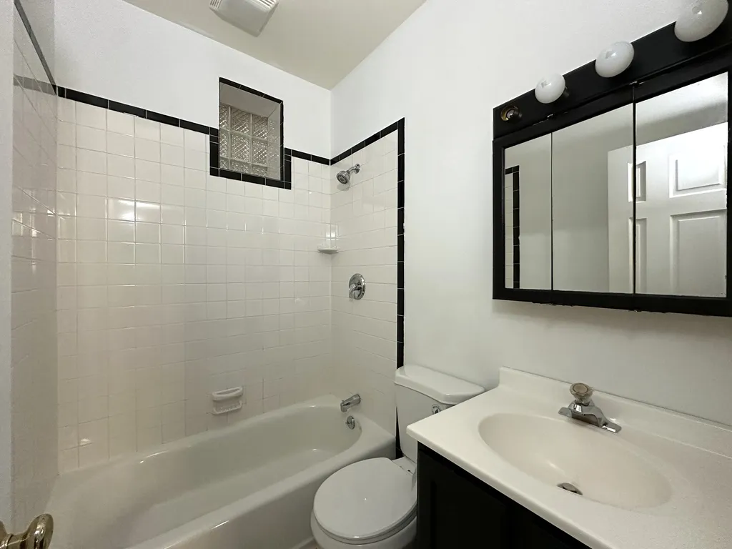 1358 N Bosworth Ave, , 60642, USA 60622-unit#3-Chicago-IL