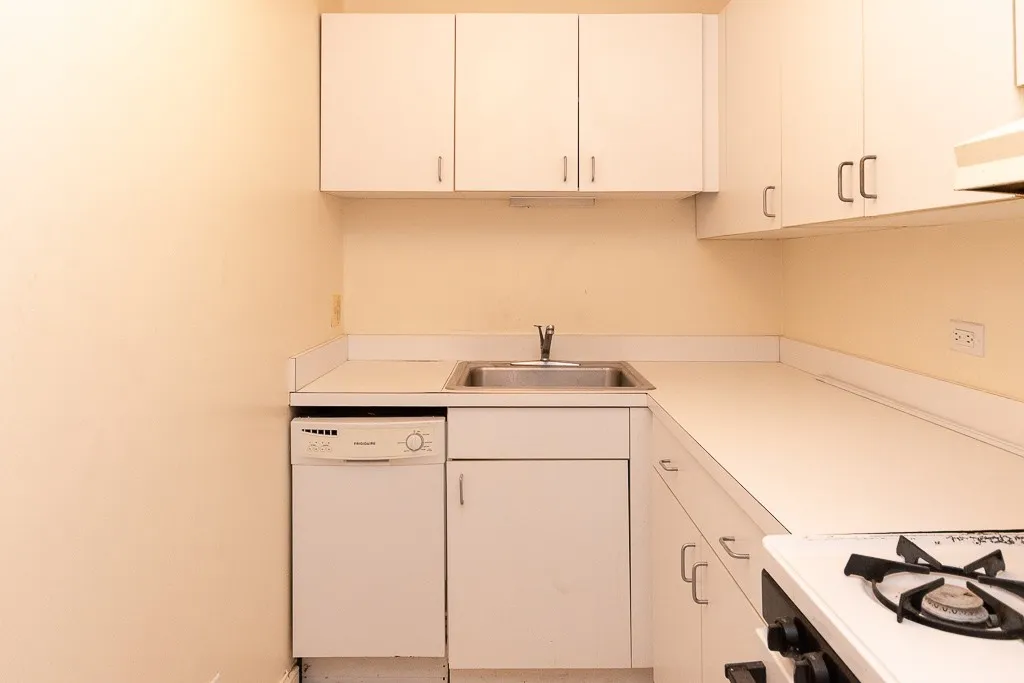 622 W Wellington Ave, ,  60657, USA 60657-unit#12-Chicago-IL