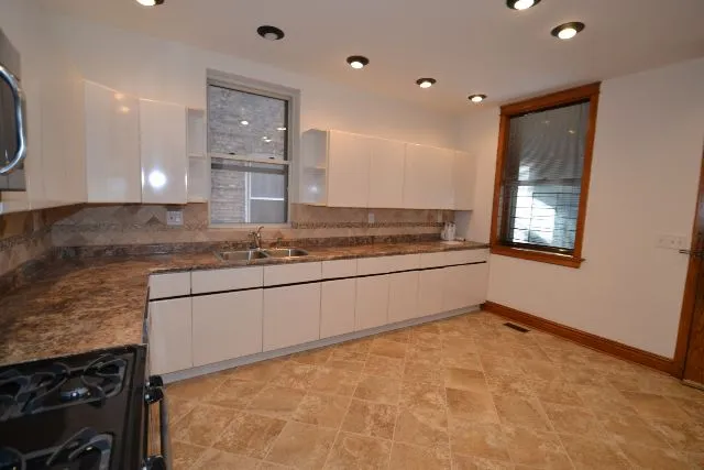 4118 N Ashland Ave, ,  60613, USA 60613-unit#1-Chicago-IL