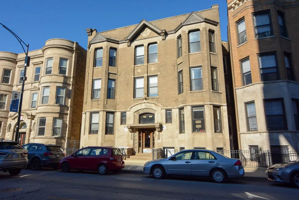 906 W Montrose Ave, , 60613, USA 60613-unit#3-Chicago-IL