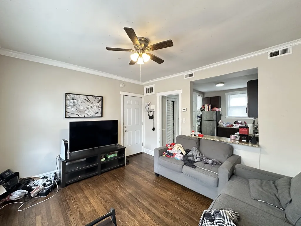 3538 W Grace St, , 60618, USA 60618-unit#2E-Chicago-IL