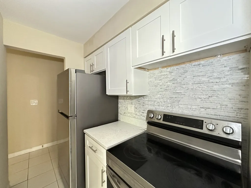 3825 N Pine Grove Ave, , 60613, USA 60613-unit#321-Chicago-IL