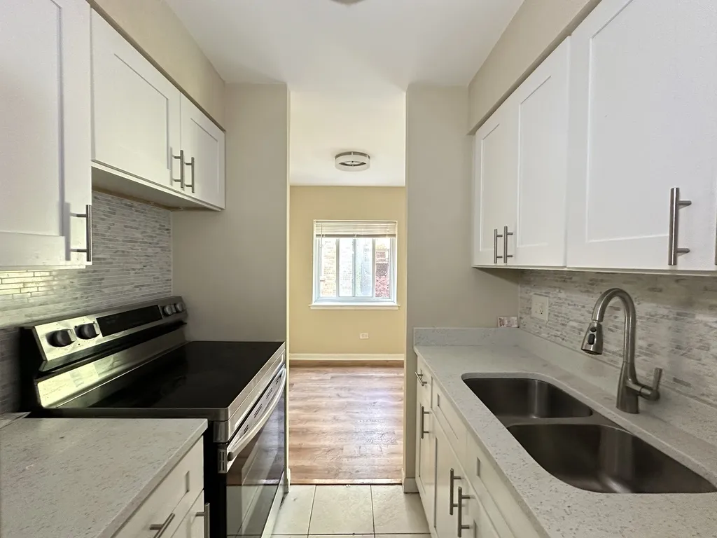 3825 N Pine Grove Ave, , 60613, USA 60613-unit#321-Chicago-IL