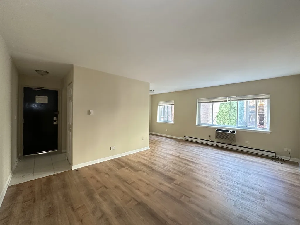 3825 N Pine Grove Ave, , 60613, USA 60613-unit#321-Chicago-IL