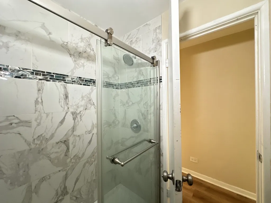 3825 N Pine Grove Ave, , 60613, USA 60613-unit#321-Chicago-IL
